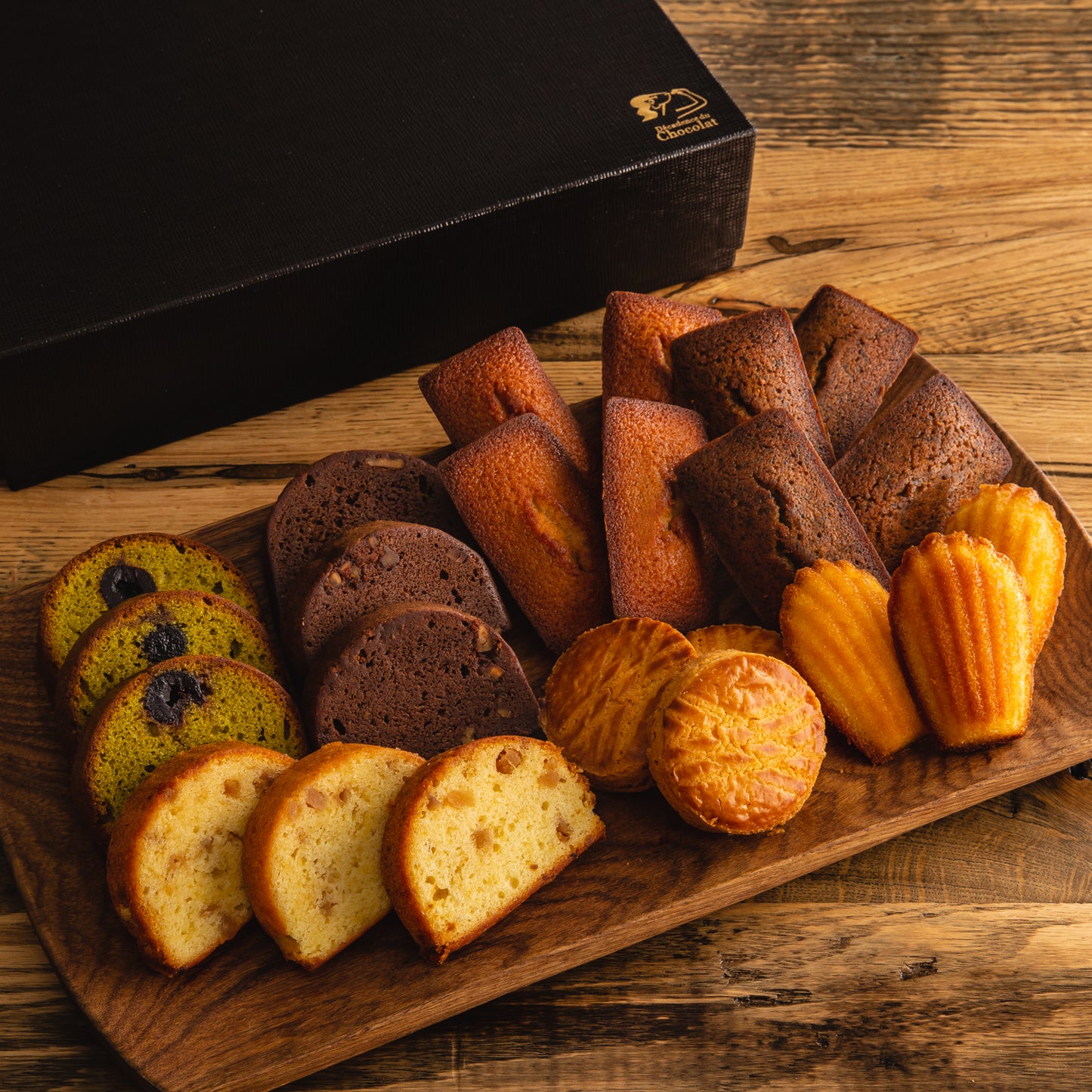 Baked confectionery assortment (L size 23 pieces)