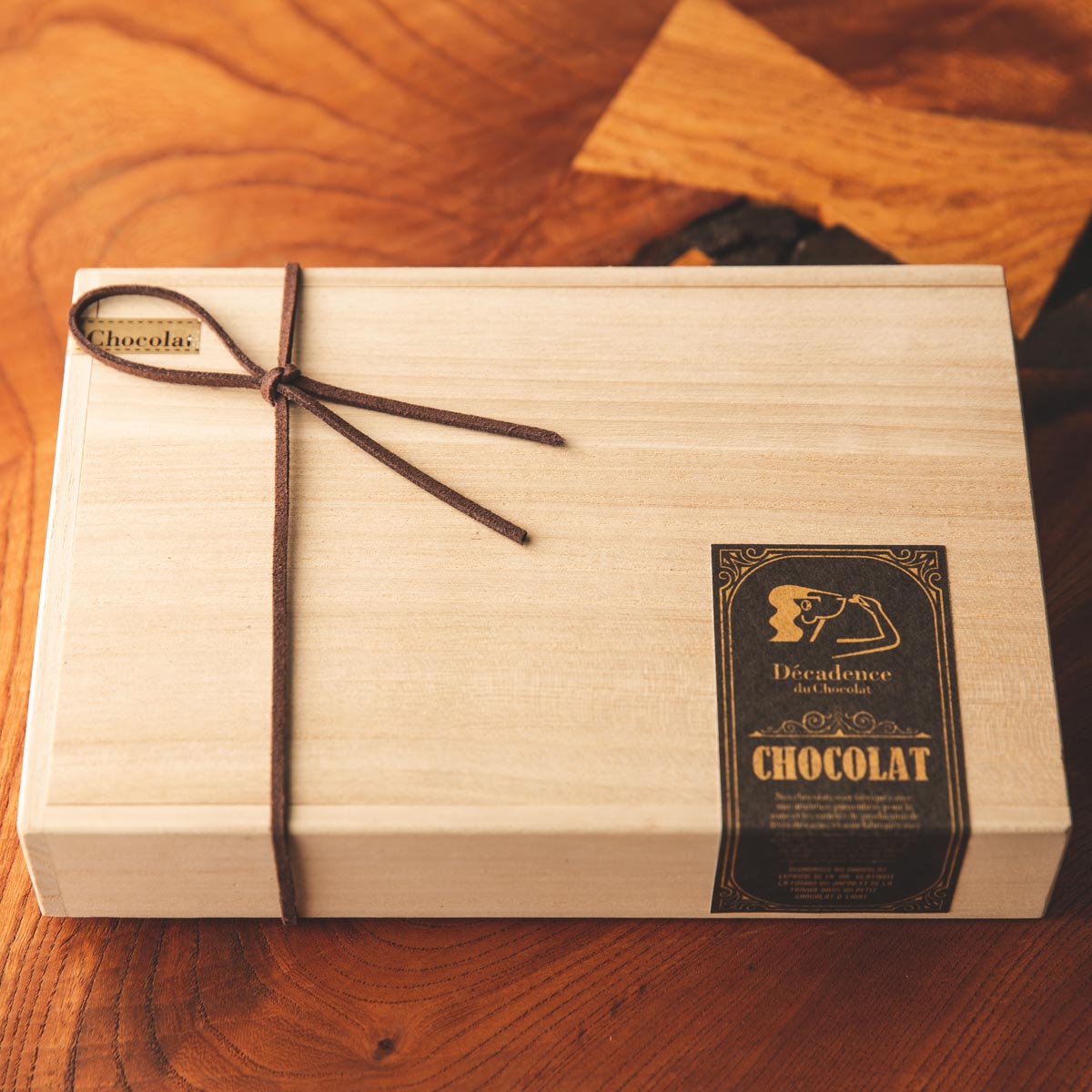 桐箱入りシガーショコラ 5本セット – Decadence du Chocolat